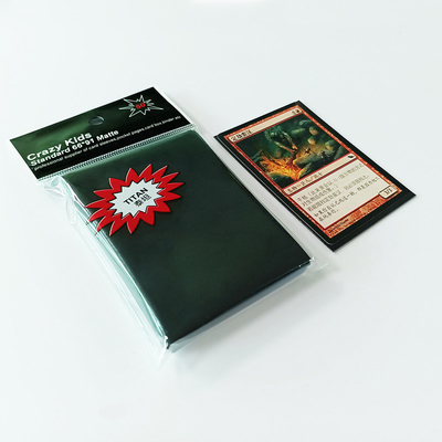 Capas de cartão preto fosco de proteção MTG 66x91mm fácil de embaralhar PP sólido